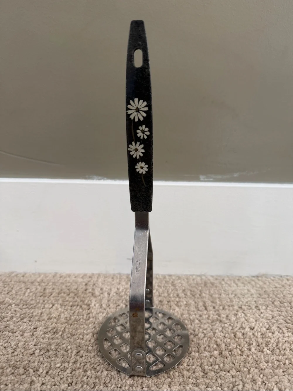 Vintage EKCO Stainless Steel Potato Masher Black Daisy Floral Handle USA 10” MCM